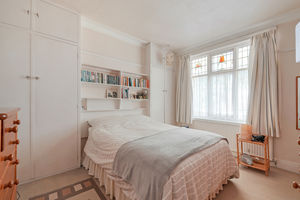 Cairns Road Crosspool